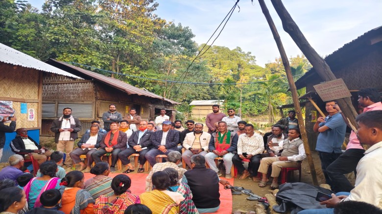 বাঘাইছড়িতে ধানের শীষের প্রচারণা: দিপেন দেওয়ানের সমর্থনে উঠান