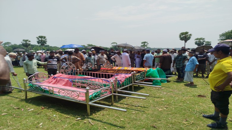 গাজীপুরে একই পরিবারের পাঁচজনকে হত্যা: গোপালগঞ্জে পাশাপাশি দা