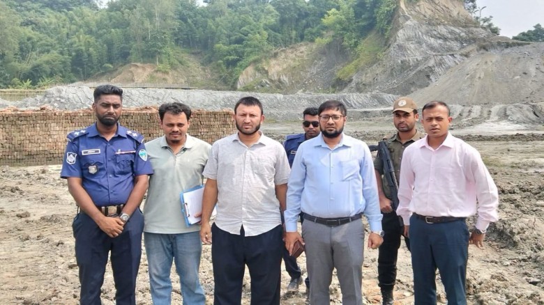 ফাইতংয়ে ৩ ঘণ্টার অভিযান, পাহাড় কাটায় ১৩ ইটভাটাকে ২৯ লাখ টাকা
